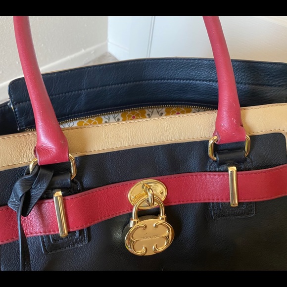 Emma Fox black, tan, and red tote bag - Picture 6 of 7